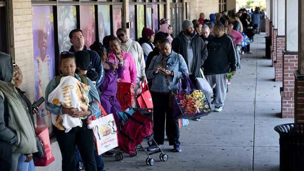 Government shutdown puts some nonprofits in crisis