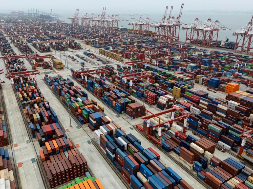 As President Trump and President Xi Jinping move closer to a deal, few expect the escalating U.S.-China tensions to subside. international trade news