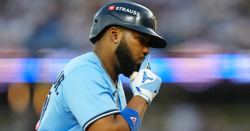 Guerrero Jr., Blue Jays defeat Dodgers in Game 4, tie in World Series | Baseball News