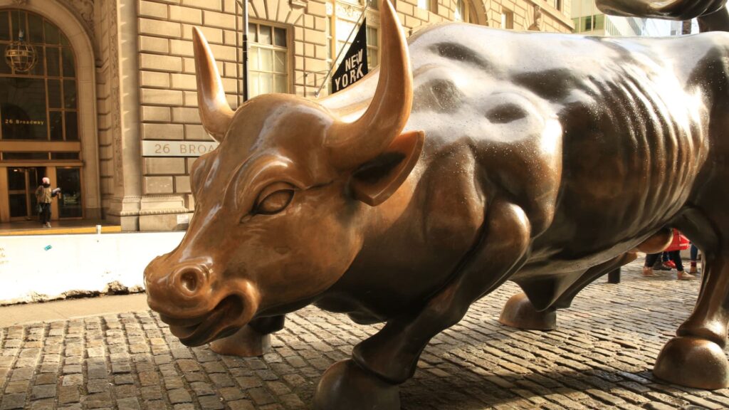 Despite AI weakness, it is possible to end the year on a positive note