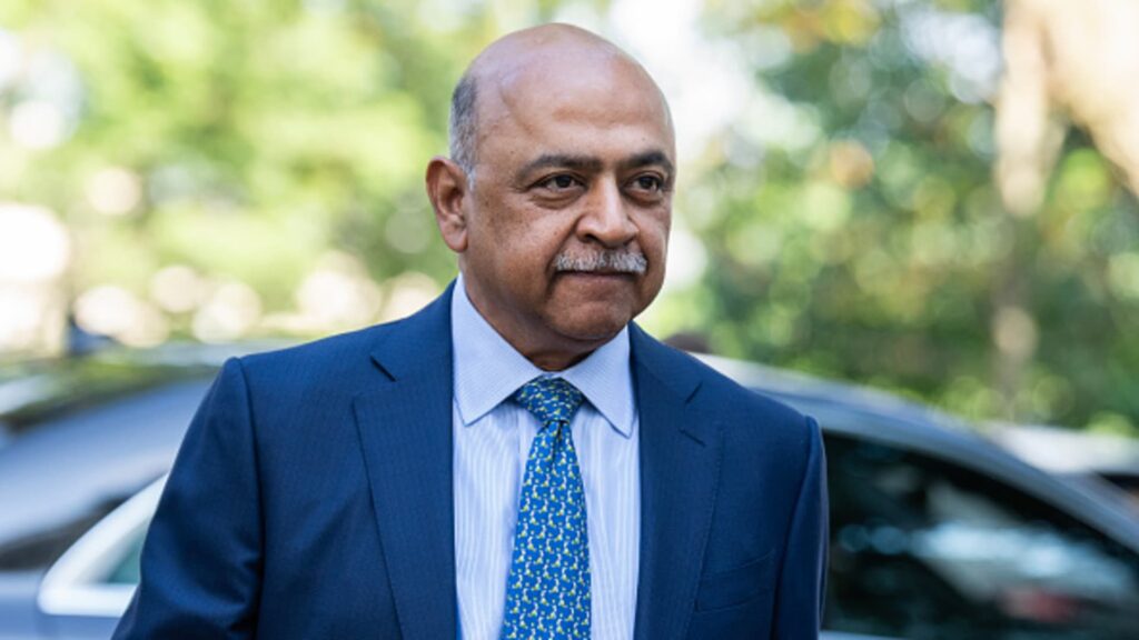 Thousands of jobs cut in Q4