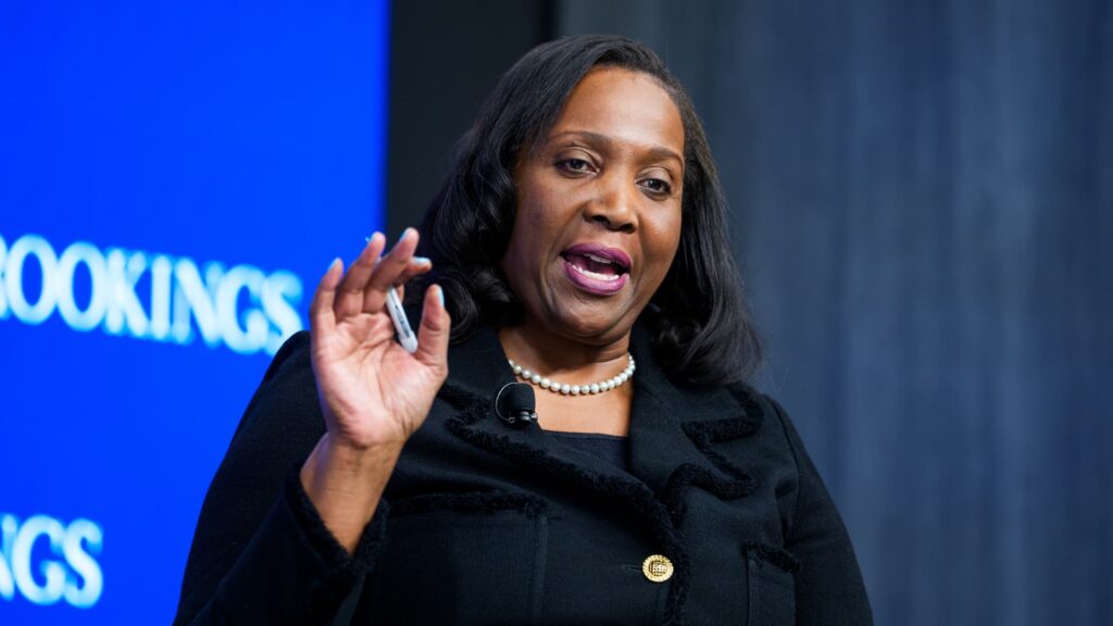 President Trump decides to fire Fed Chair Lisa Cook in January