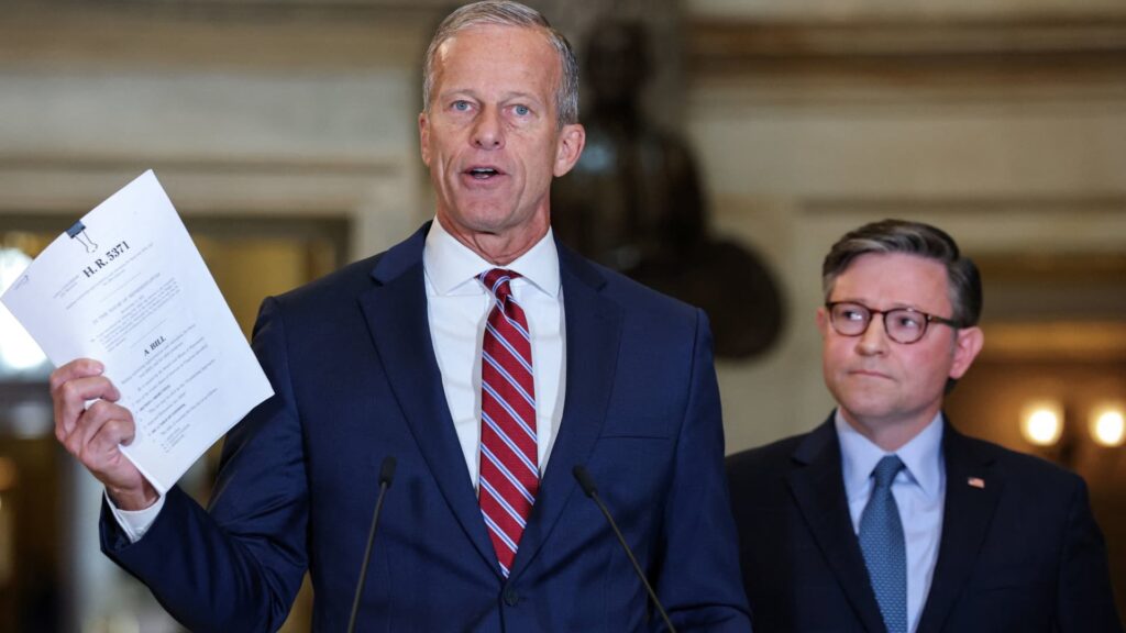 Senate vote leads to longest government shutdown ever