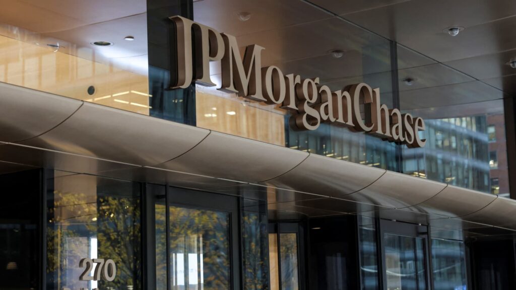 JPMorgan Chase wins battle with fintech over fees