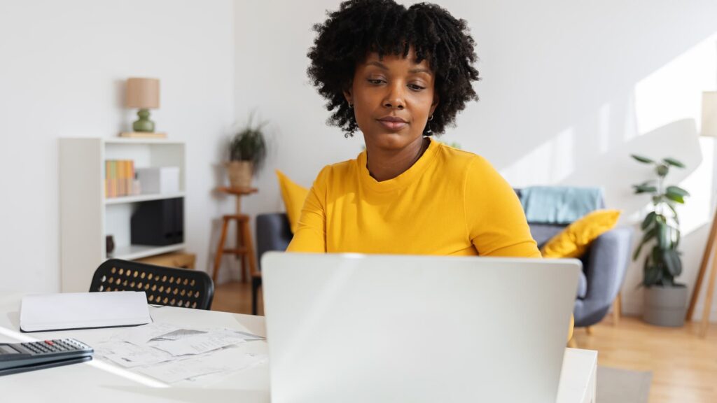 As market volatility increases, should individual investors buy on the spur of the moment, or should they lock in profits and run away?