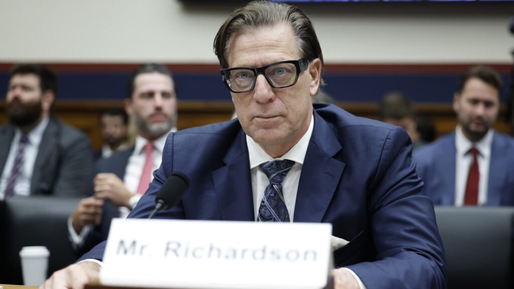 Acting FEMA administrator steps down after troubled short tenure