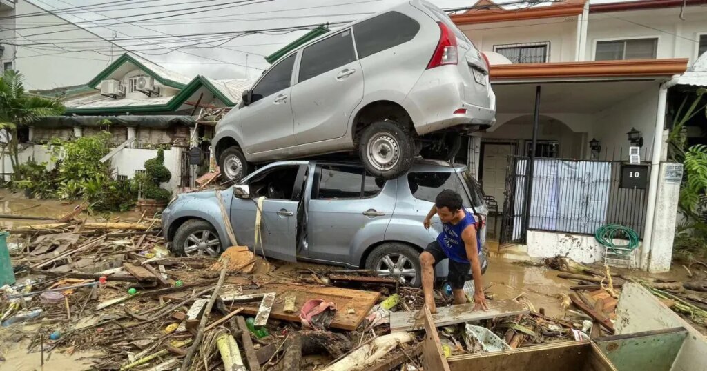 Typhoon Karmaegi hits the Philippines, killing 2 people | Philippine Weather News