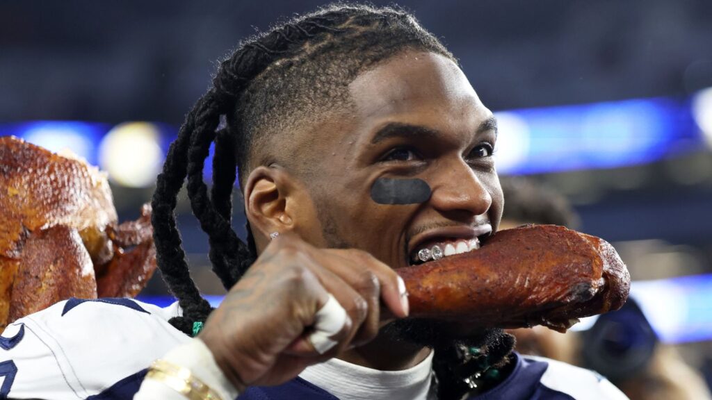 NFL: Dak Prescott breaks duel with Patrick Mahomes, Dallas Cowboys beat Kansas City Chiefs 31-28 in Thanksgiving thriller. NFL News