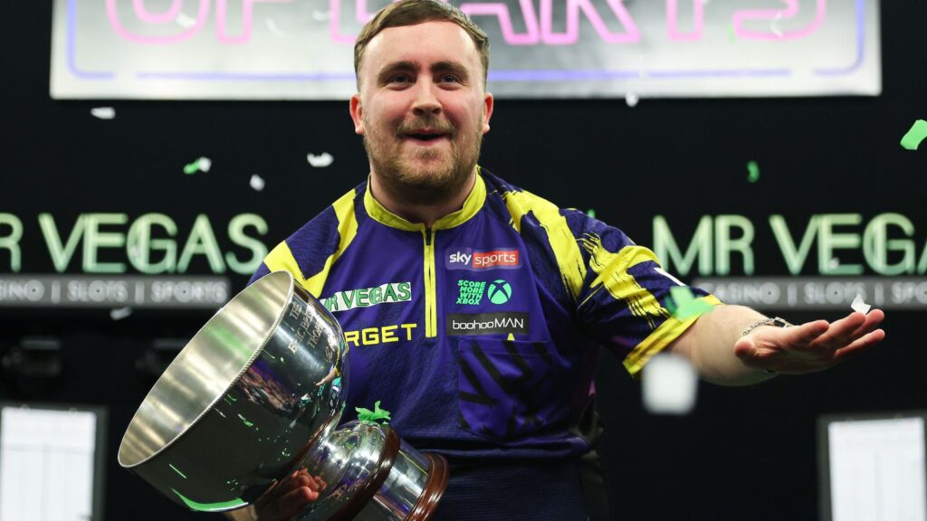 Grand Slam of Darts: Luke Littler defends crown with 16-11 win over Luke Humphries | Darts News
