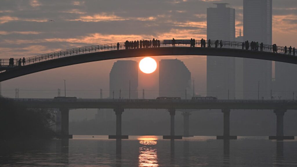 Asia-Pacific markets track Wall Street decline as technology moves away