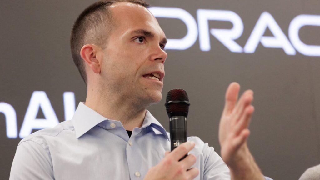 Oracle stock hits worst quarterly pace since 2001, amid concerns about AI