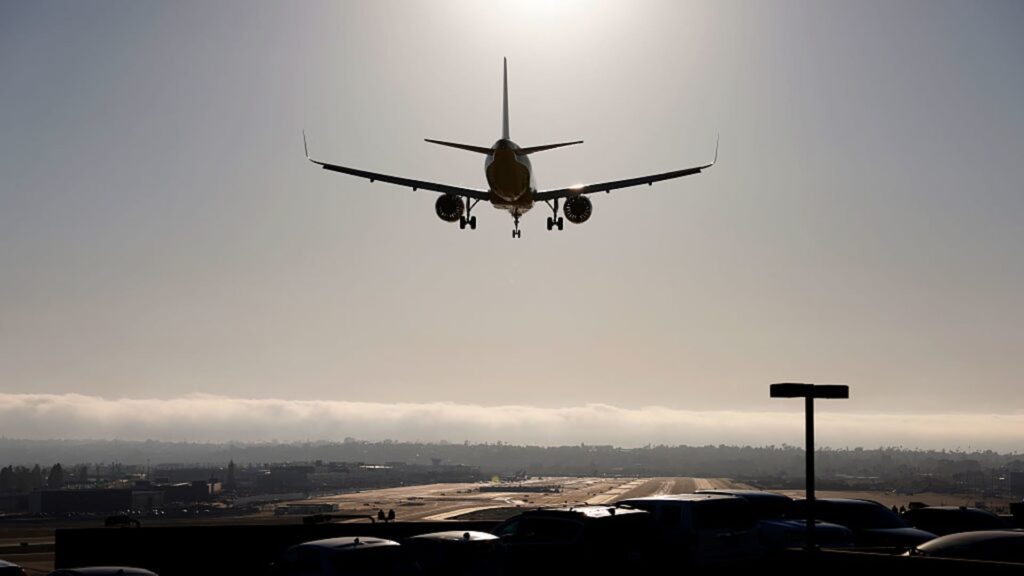 Airbus stock price falls due to reports of A320 quality issues