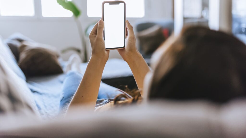 Tech Founder Sold $120,000 in Landline Cell Phones in 3 Days – Tips for “Sober Screen Time”