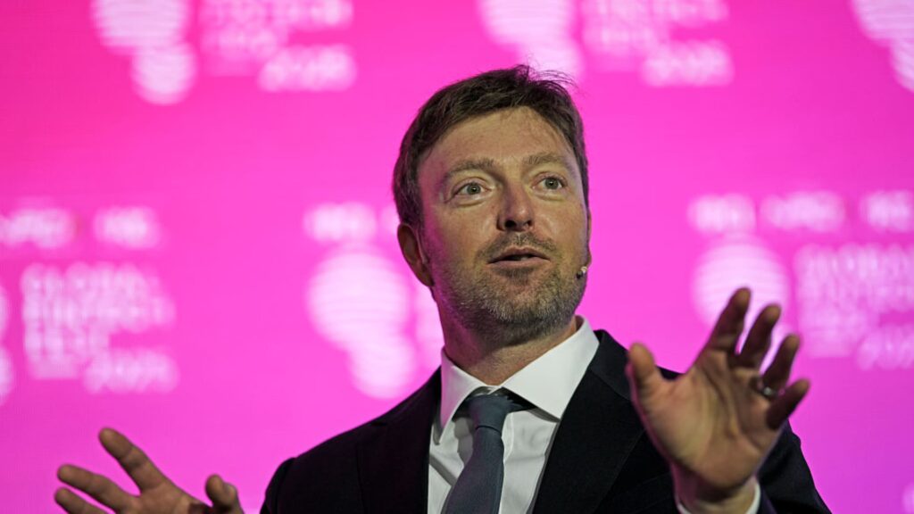 PayPal seeks US approval to establish bank and offer small business loans