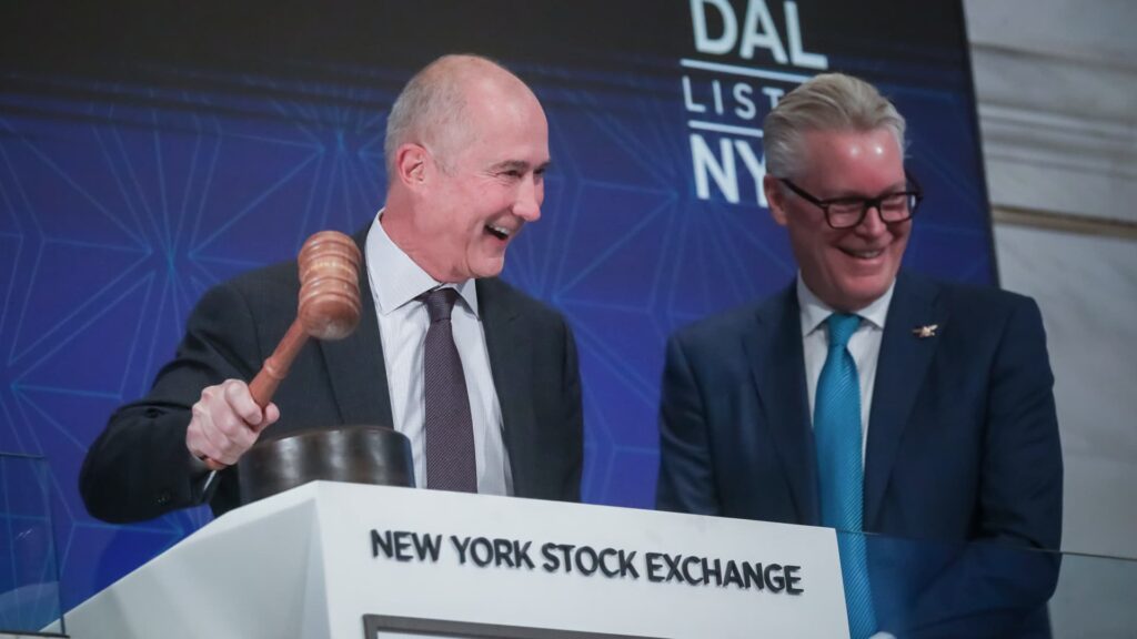 Delta Air Lines President Glenn Hauenstein to retire in February