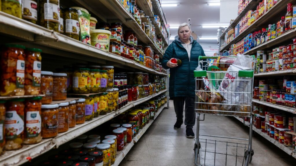 Do you believe these numbers? Economists see many flaws in the delayed CPI report that shows inflation is falling