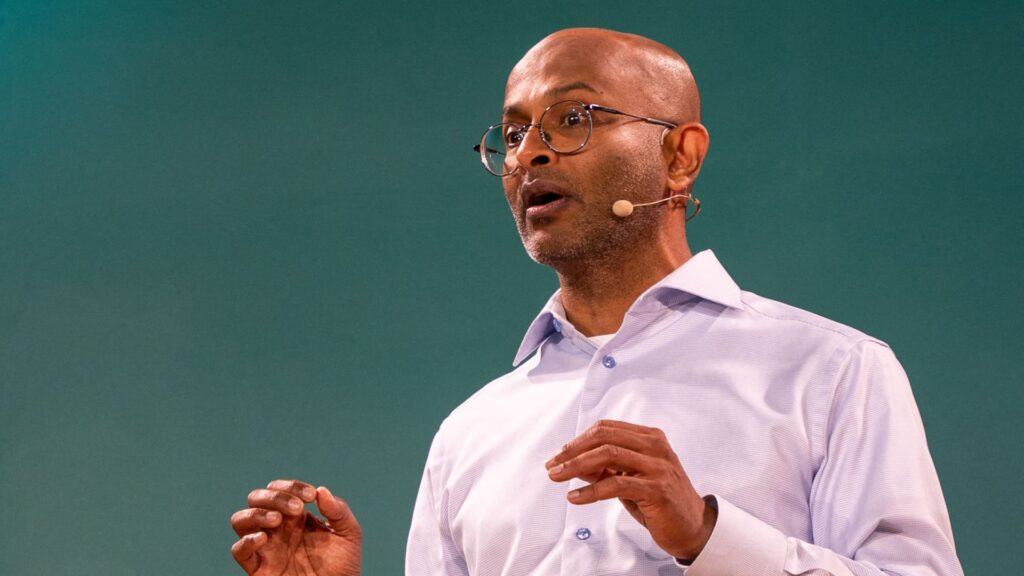 Starbucks hires new CTO from Amazon Grocery