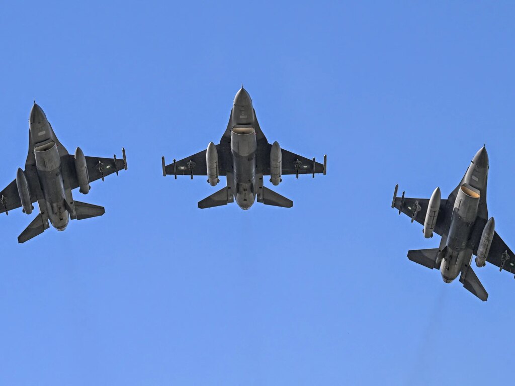 Is President Trump’s $686 million F-16 upgrade for Pakistan a message to India? |Military News