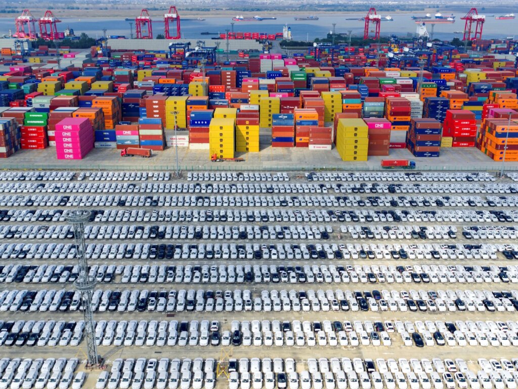 China’s trade surplus exceeds $1 trillion for the first time as it counters US stagnation | International Trade News