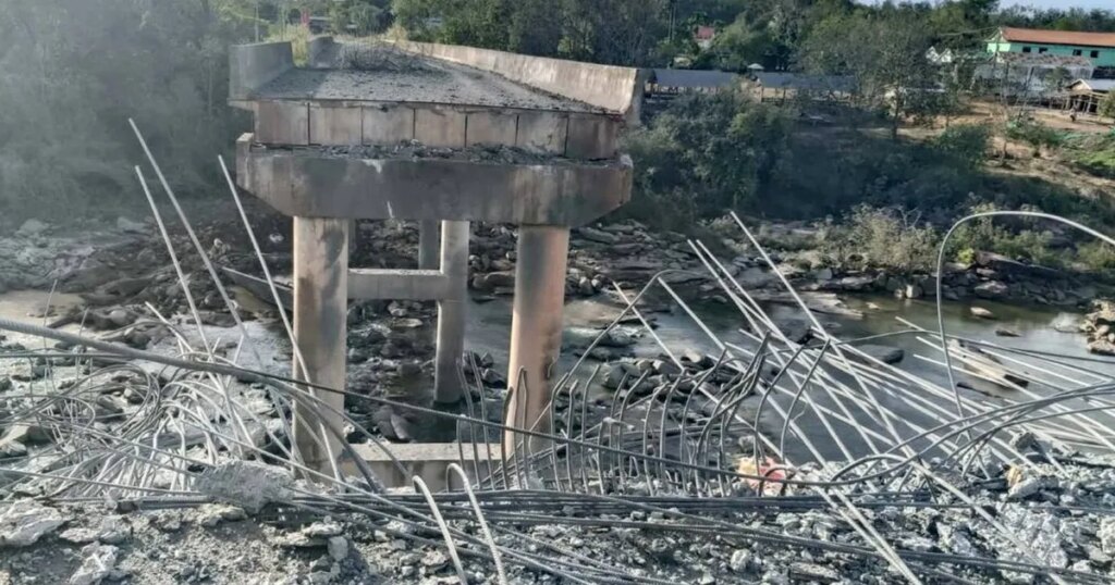 Thailand launches new attack as Cambodia suspends all border crossings | Conflict News