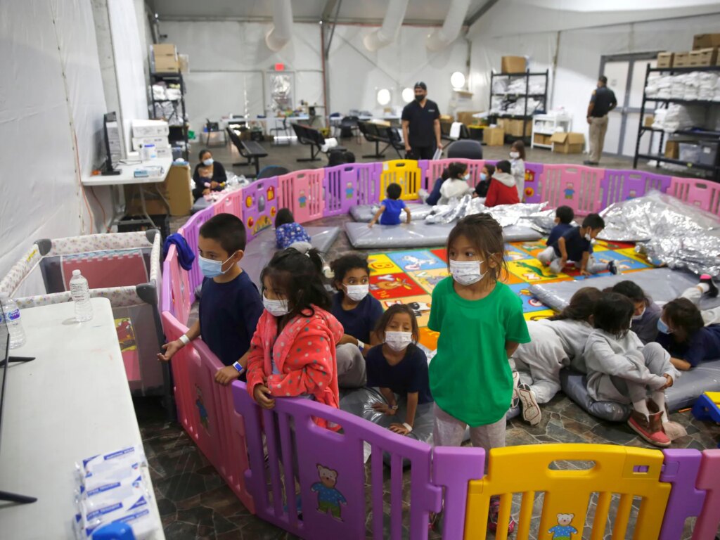 US authorities admit migrant children detained beyond court-set limits | Donald Trump News