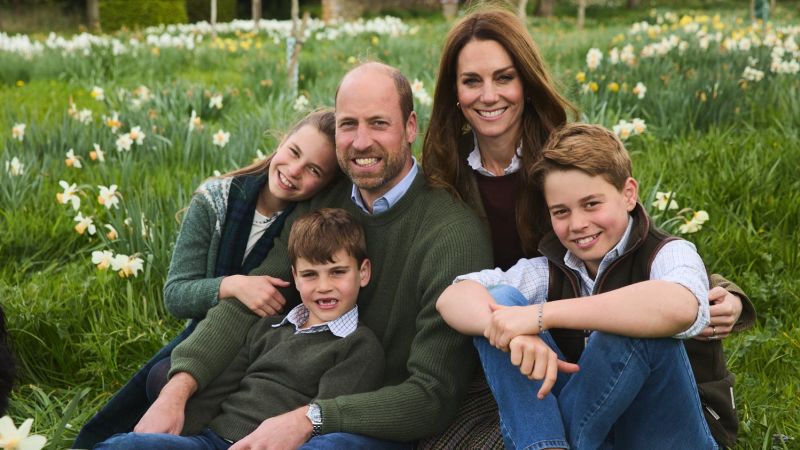 Prince and Princess of Wales share photo of Christmas card