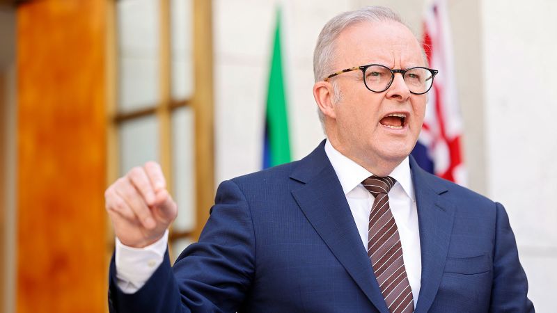 Australian Prime Minister announces gun buyback plan, day of reflection after Bondi Beach shooting