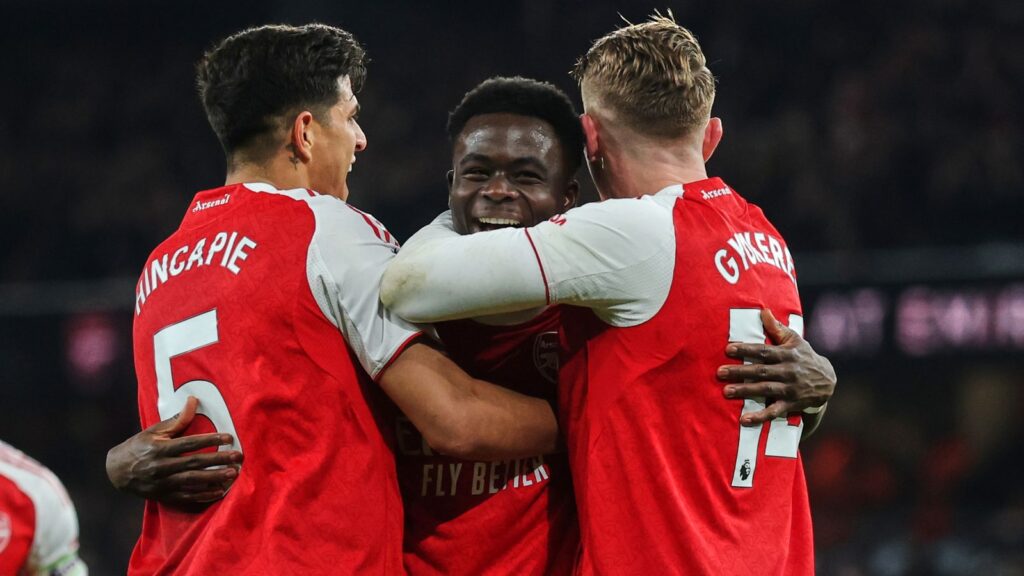 Arsenal 2-1 Wolves: Jelson Mosquera’s 94th-minute own goal gives the Gunners a five-point lead in the Premier League | Soccer News