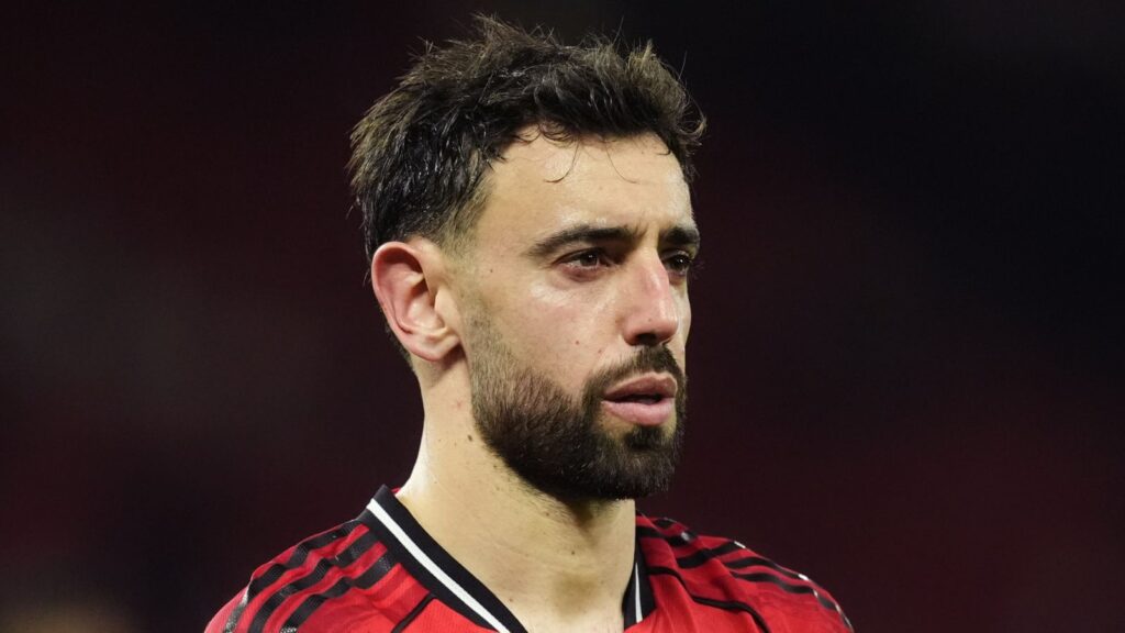 Bruno Fernandes claims Manchester United bosses wanted to use him but didn’t have the courage to go against Ruben Amorim’s wishes Soccer News