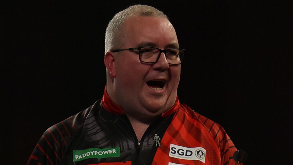 World Darts Championship: Dimitri van den Bergh knocked out, Stephen Bunting avoids big blow to Sebastian Bialecki | Darts News