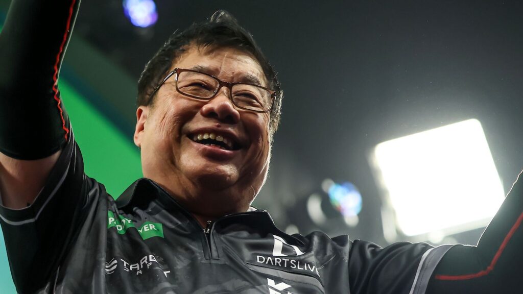 Luke Humphries enjoys World Darts Championship replay with Paul Lim: That loss inspired me to do more | Darts News