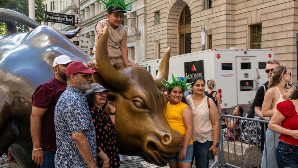 5 things to know before the stock market opens on Friday