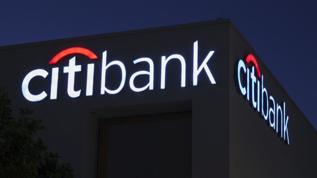 Jim Cramer reviews the earnings of JPMorgan, Wells Fargo, Bank of America, and Citigroup.