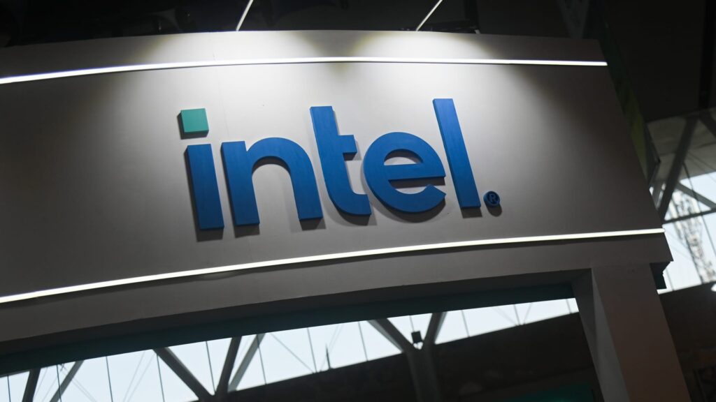Intel stock falls 14% as manufacturing troubles cloud performance