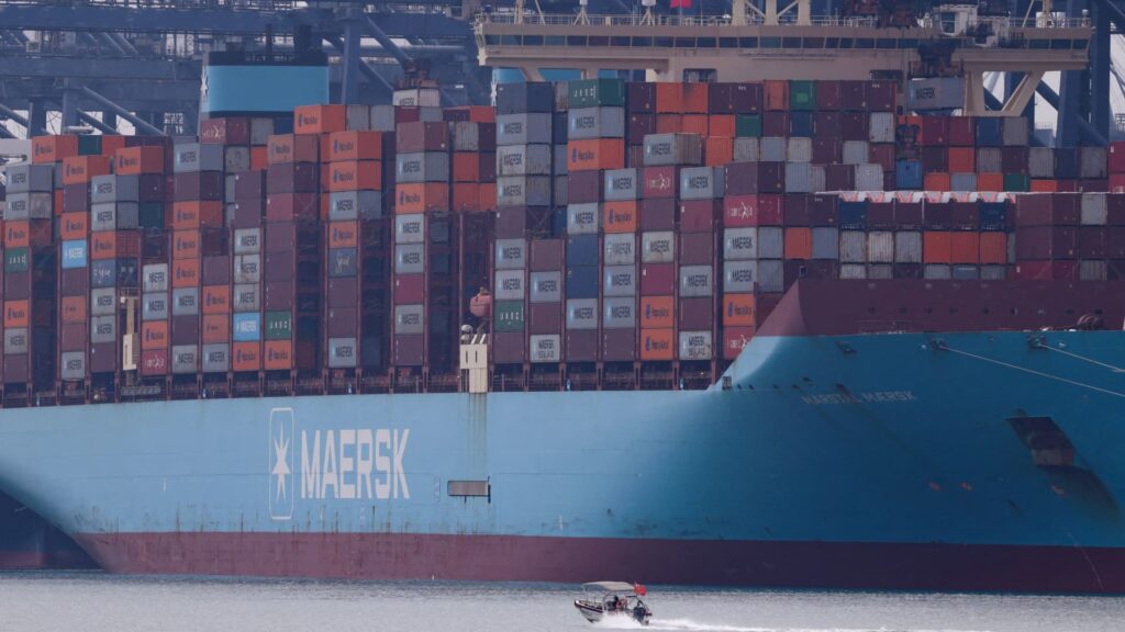 Despite tariff efforts, trade balance rose 94% in November, higher than a year ago