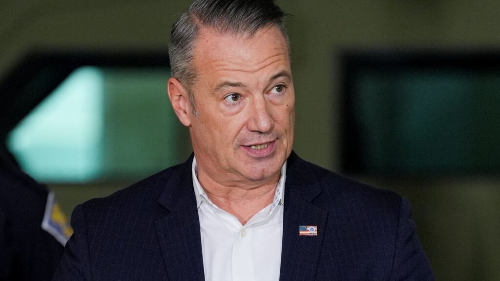 Immigrant released after insult threat