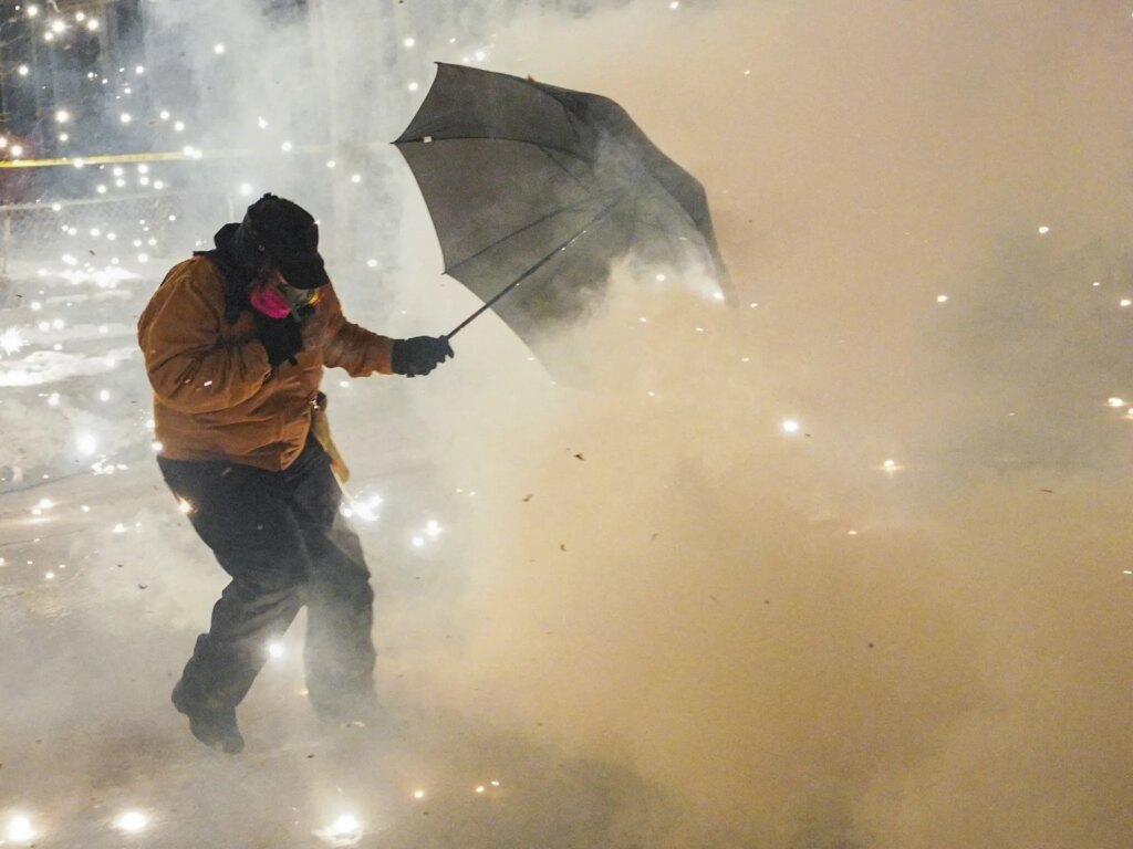 President Trump threatens to invoke Insurrection Act to end Minneapolis protests | Donald Trump News