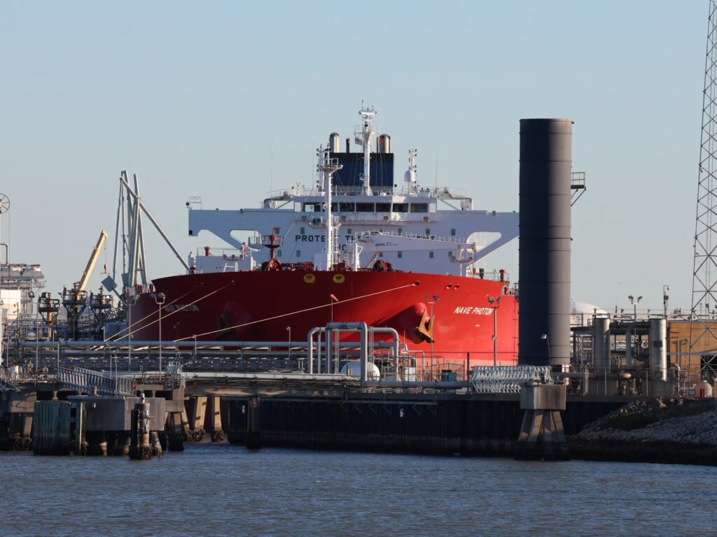 Venezuela’s interim president’s oil law reform aims to break away from Chávez model | Oil and Gas News