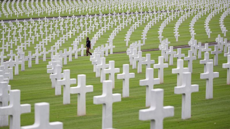 Ghosts and the sacred: Traces of World War II in modern Asian metropolises