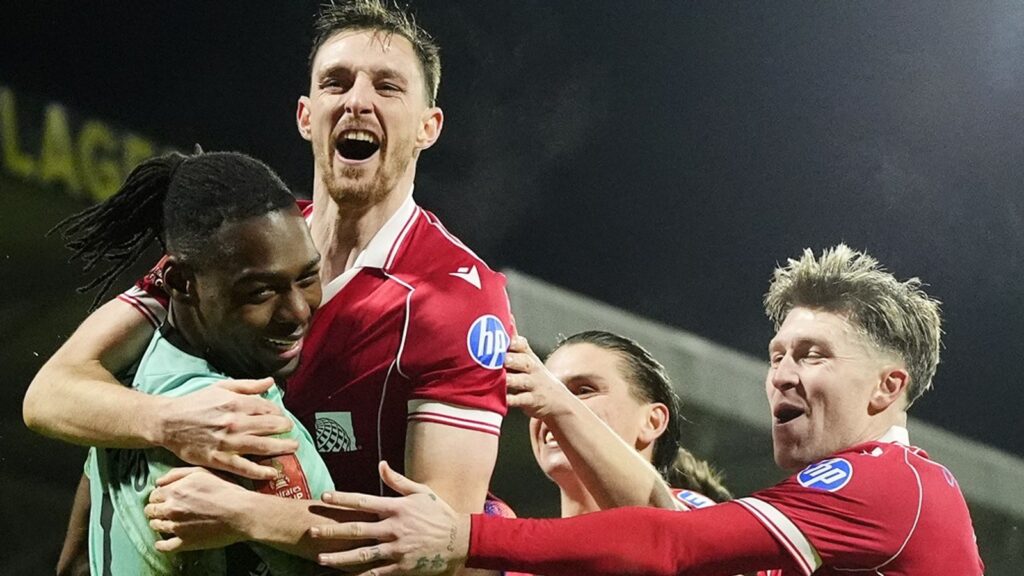 Wrexham 3 – 3 N Forest