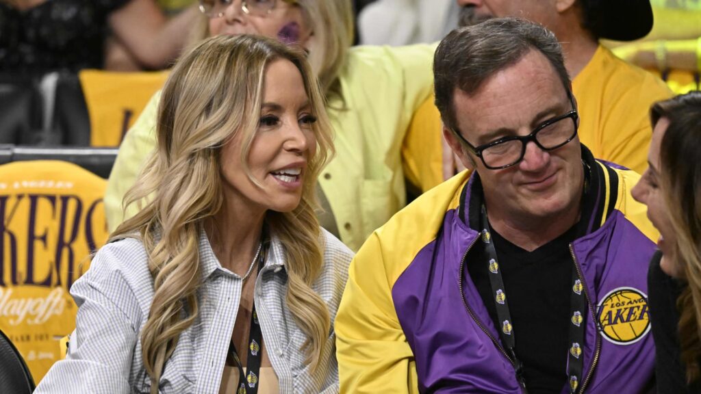 Lakers’ Jeanie Buss says her father would have supported a sale to Mark Walter