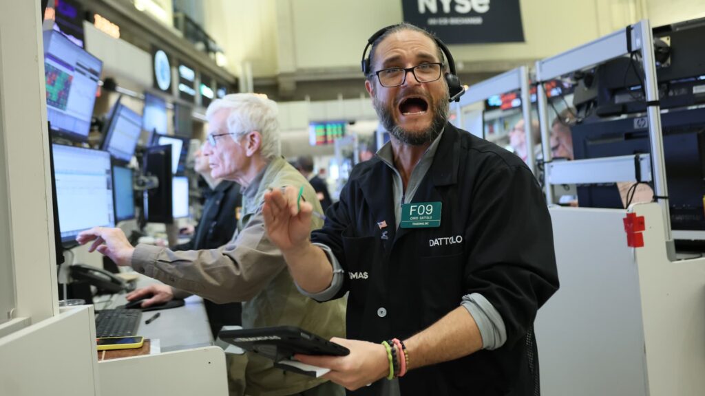 AI concerns and tariff confusion spook US markets