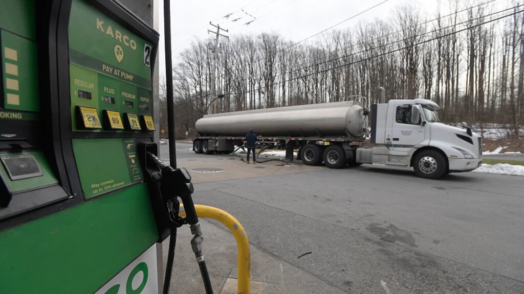 How high will oil and gas prices rise due to the Iran war? Here’s the scenario