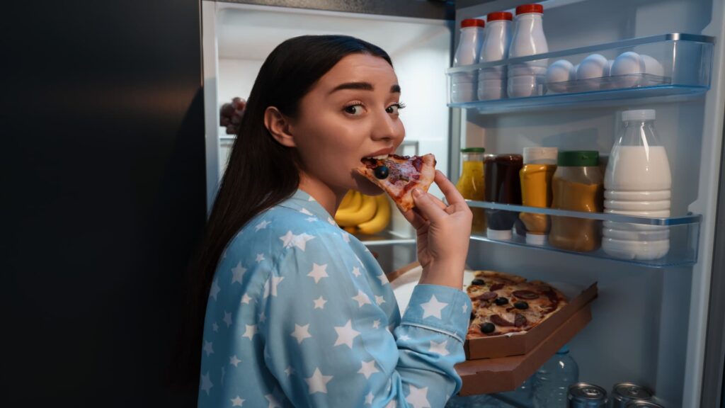 7 Things I Never Do After 7pm After Treating Heart Attacks for 20 Years