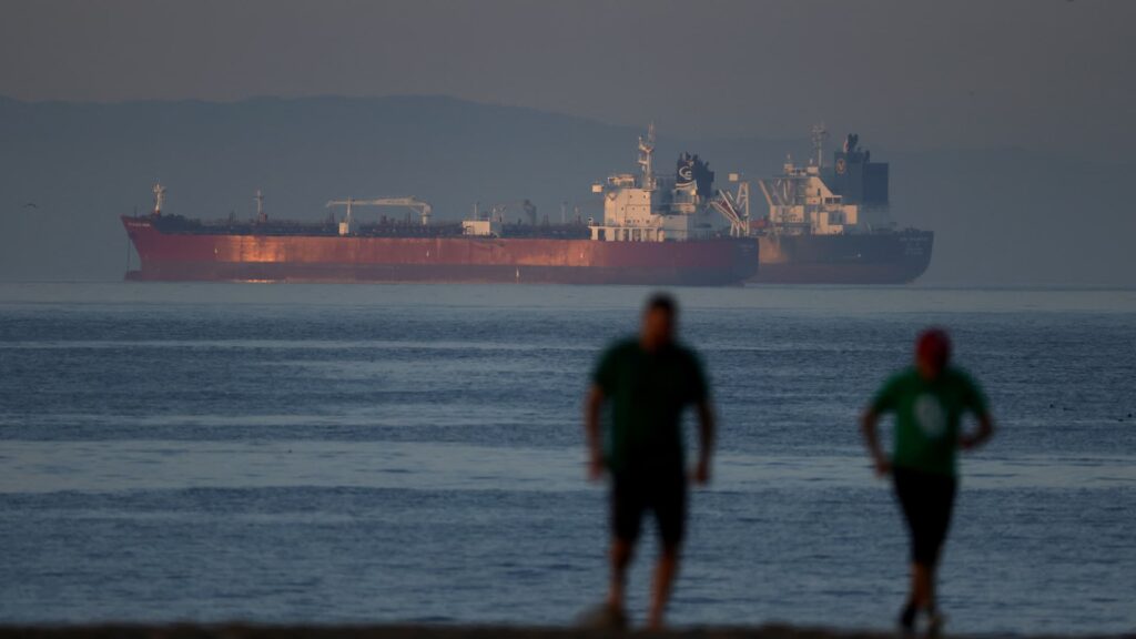 How do major oil and gas CEOs think the supply disruption caused by the Iran war will develop in the future?