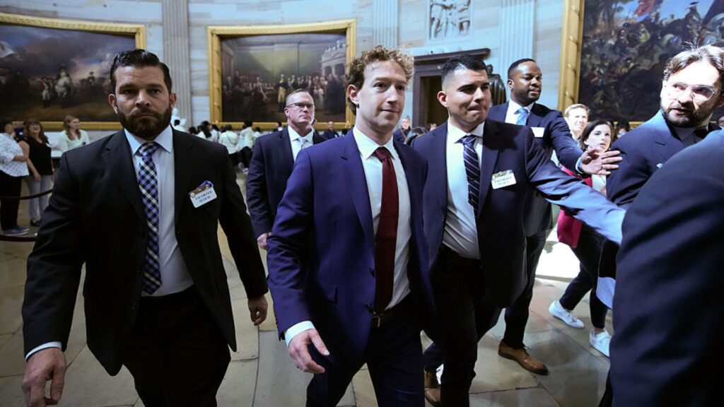 Tech stocks hit by Iran war fears and meta-legal issues