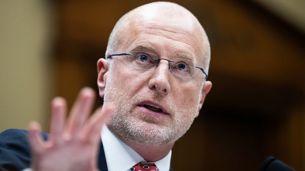 Democrats condemn FCC Chairman Kerr’s threat to broadcast licenses as “totalitarian” and anti-First Amendment