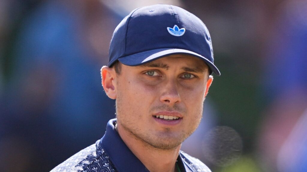 The Players: Rory McIlroy falls further behind, but Ludwig Oberg takes a three-shot lead heading into final round at TPC Sawgrass | Golf News