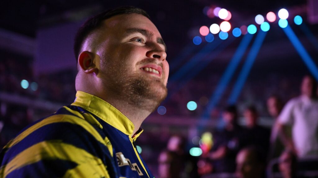 Premier League Darts: Luke Littler beats Michael van Gerwen in Berlin final to take top spot from Johnny Clayton | Darts News