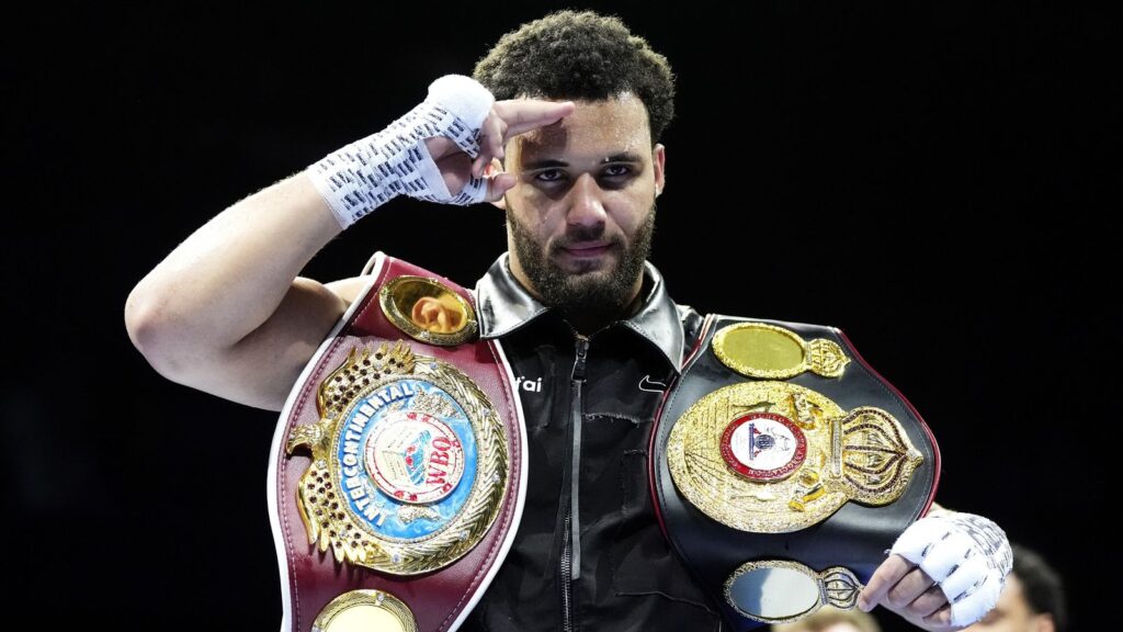 Moses Itauma stops Jermaine Franklin for the first time with heavyweight victory in Manchester | Boxing News